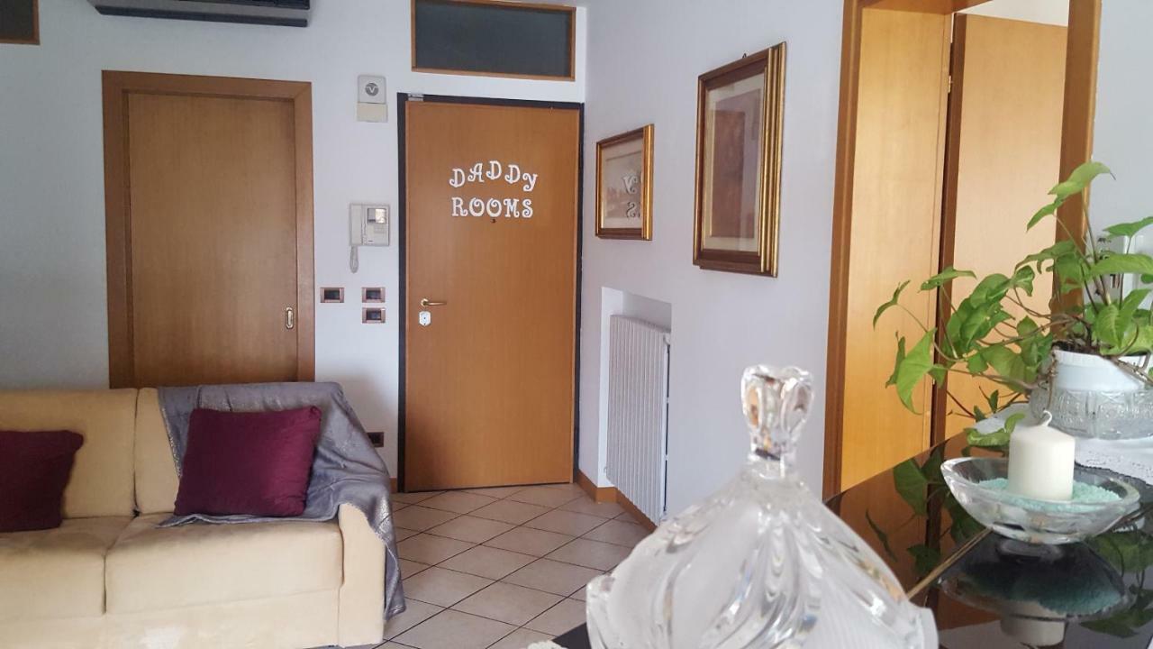 Daddyrooms トレヴィーゾ エクステリア 写真